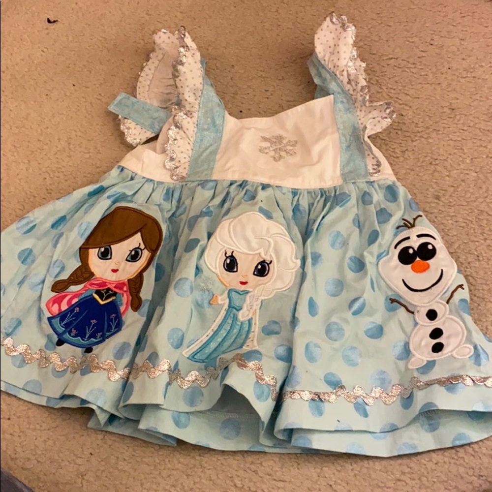 Frozen custom outfit